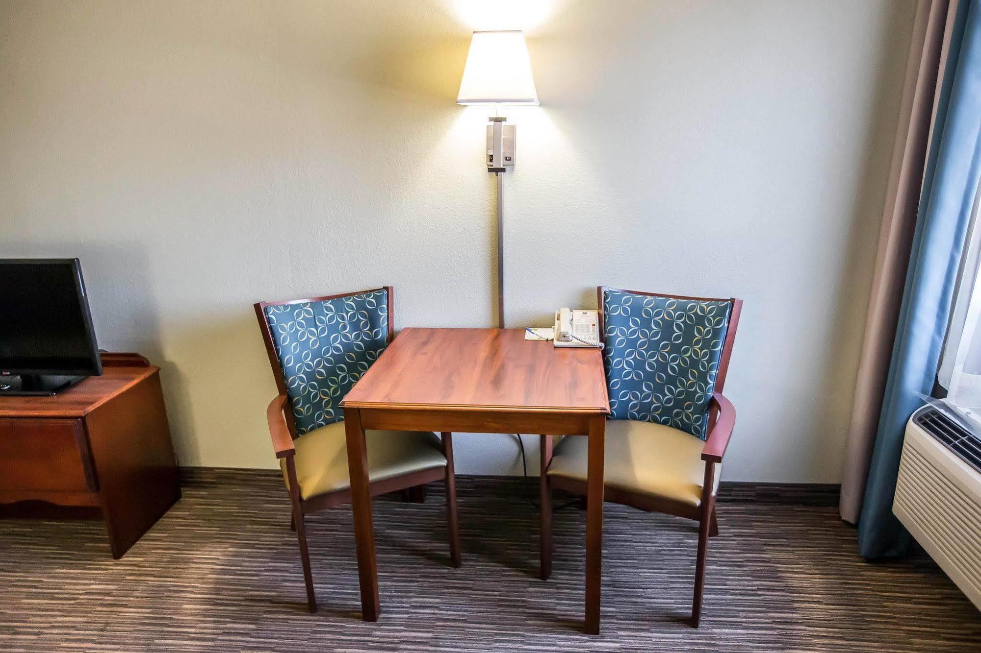 Inn Comfort Schererville